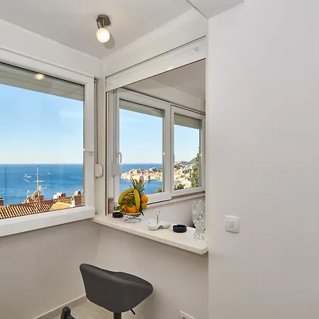 Rajmonda Apartment