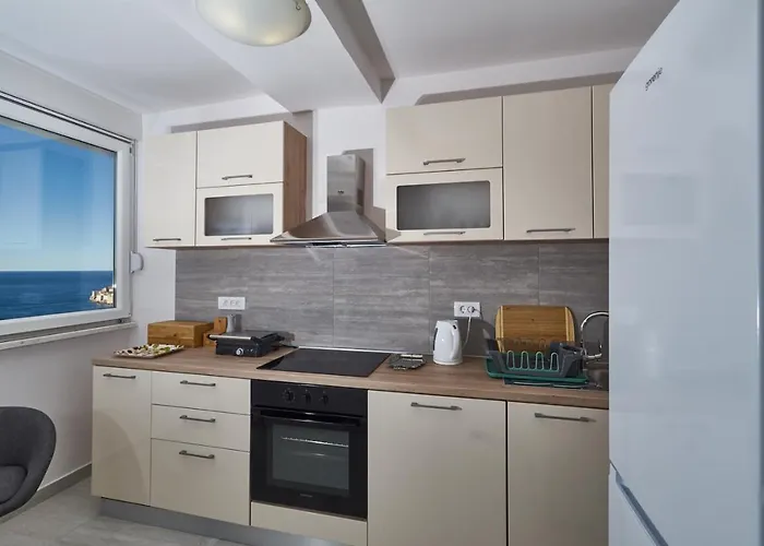 Rajmonda Appartement *